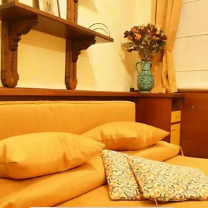 residence-tynska.praguehotelsweb.com/